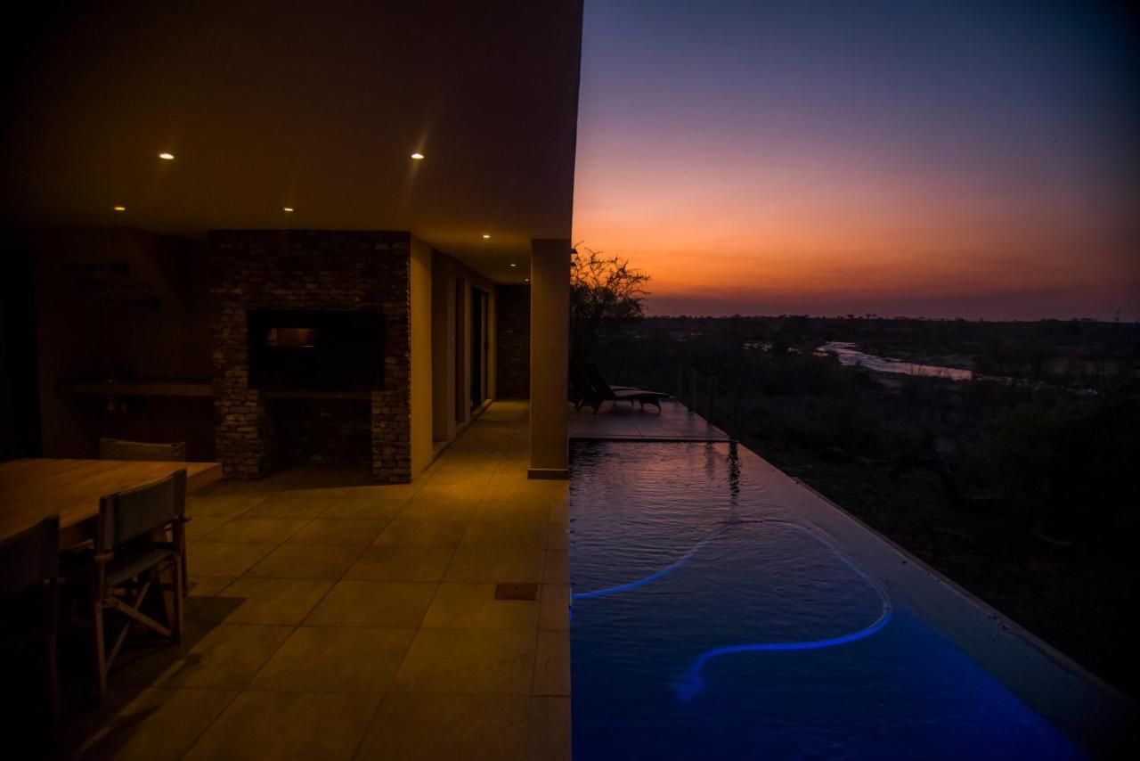 Villa Manzini River House - Mjejane Private Game Reserve, Greater Kruger National Park