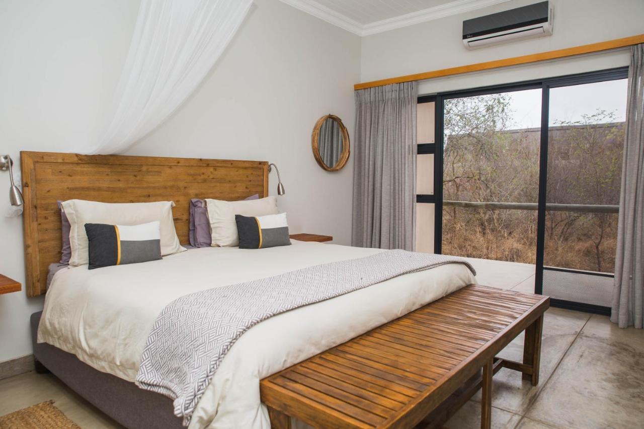 Villa Manzini River House - Mjejane Private Game Reserve, Greater Kruger National Park *